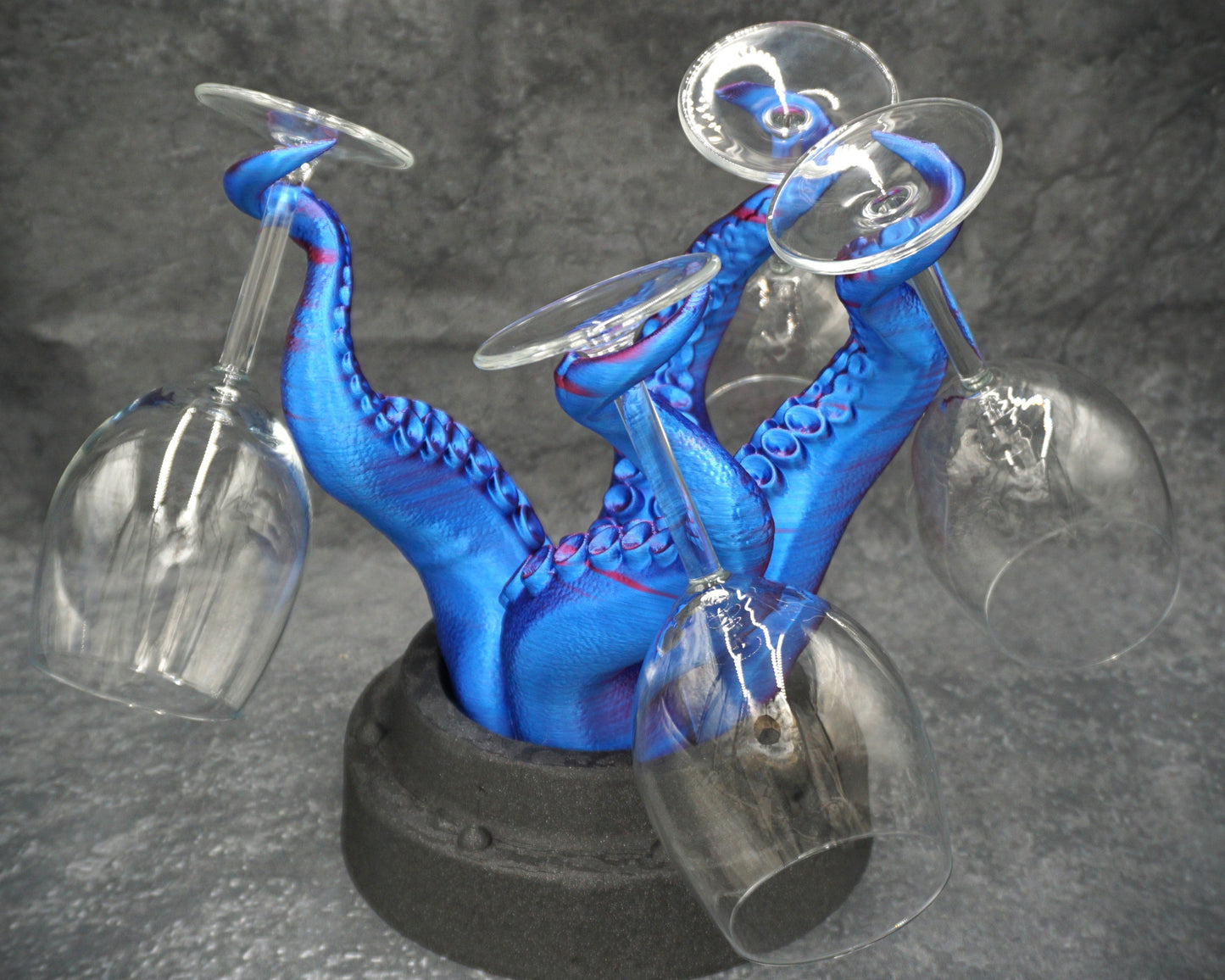 Tentacle wine glass holder